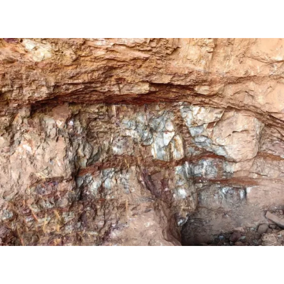 多金属酸化物鉱石の鉱物処理試験