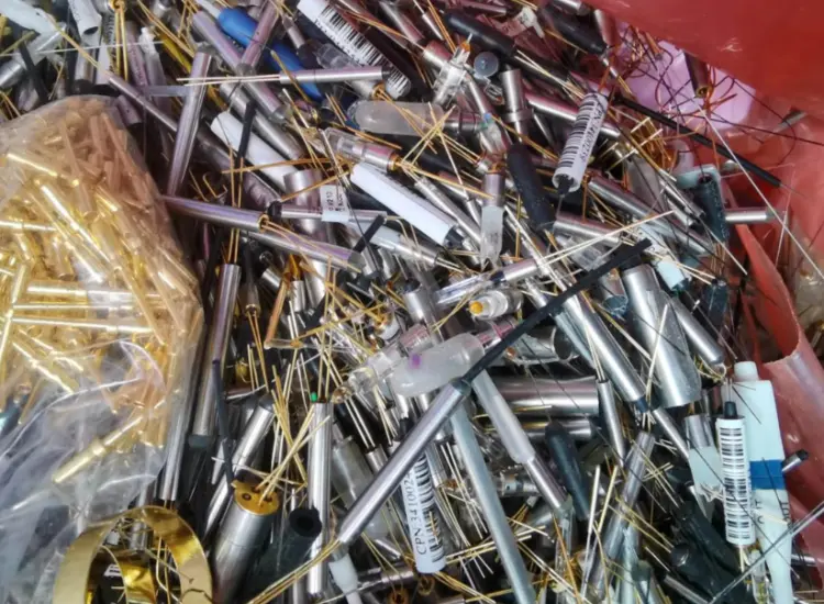 ポリ金属廃棄物のカスケード分離回収試験