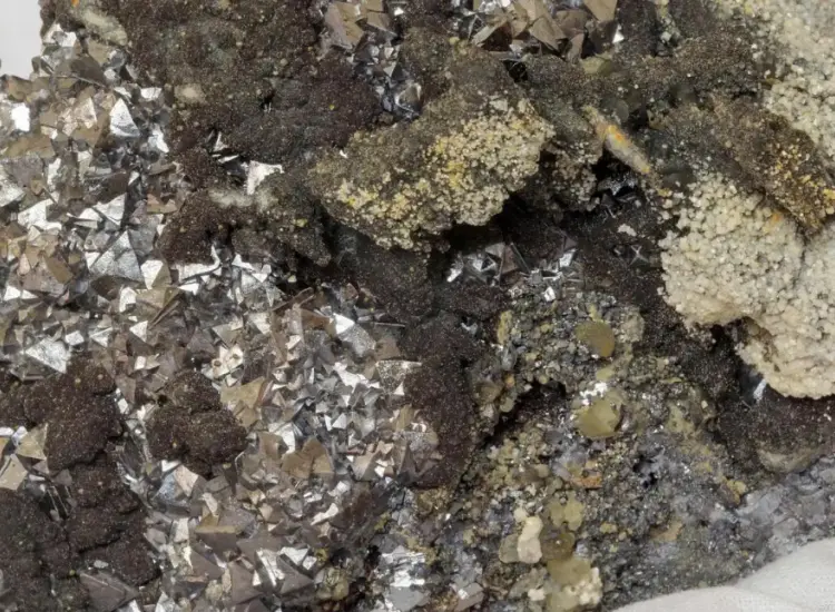 複合硫化鉱の浮遊分離試験